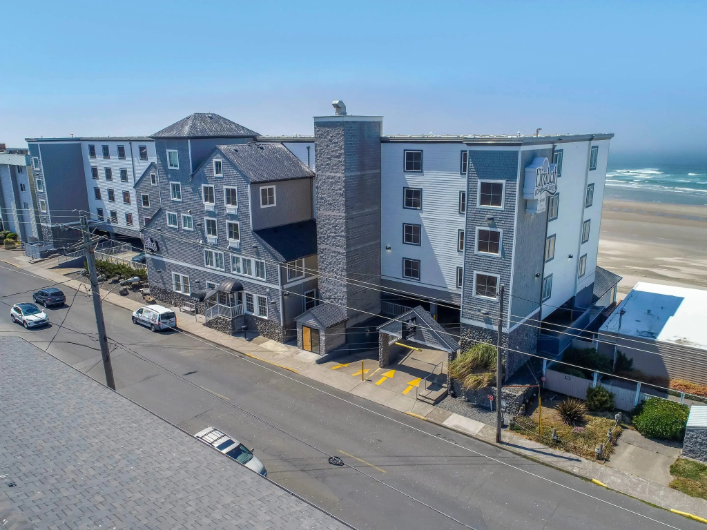 photo 1 of Elizabeth Oceanfront Suites, an Ascend Collection Hotel