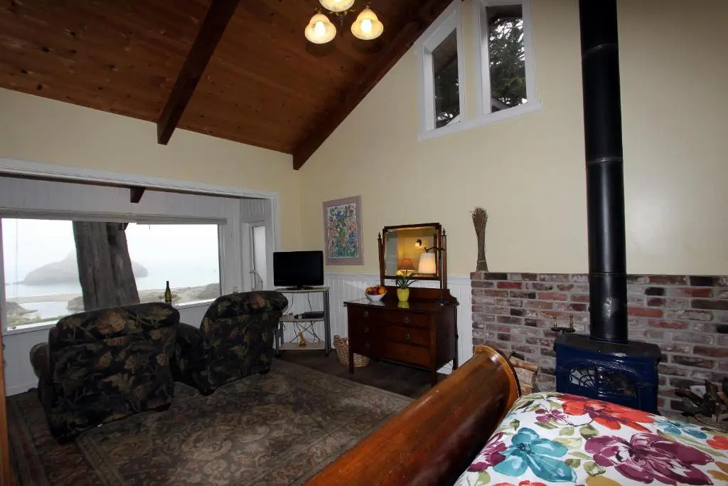 photo 1 of Elk Cove Inn & Spa