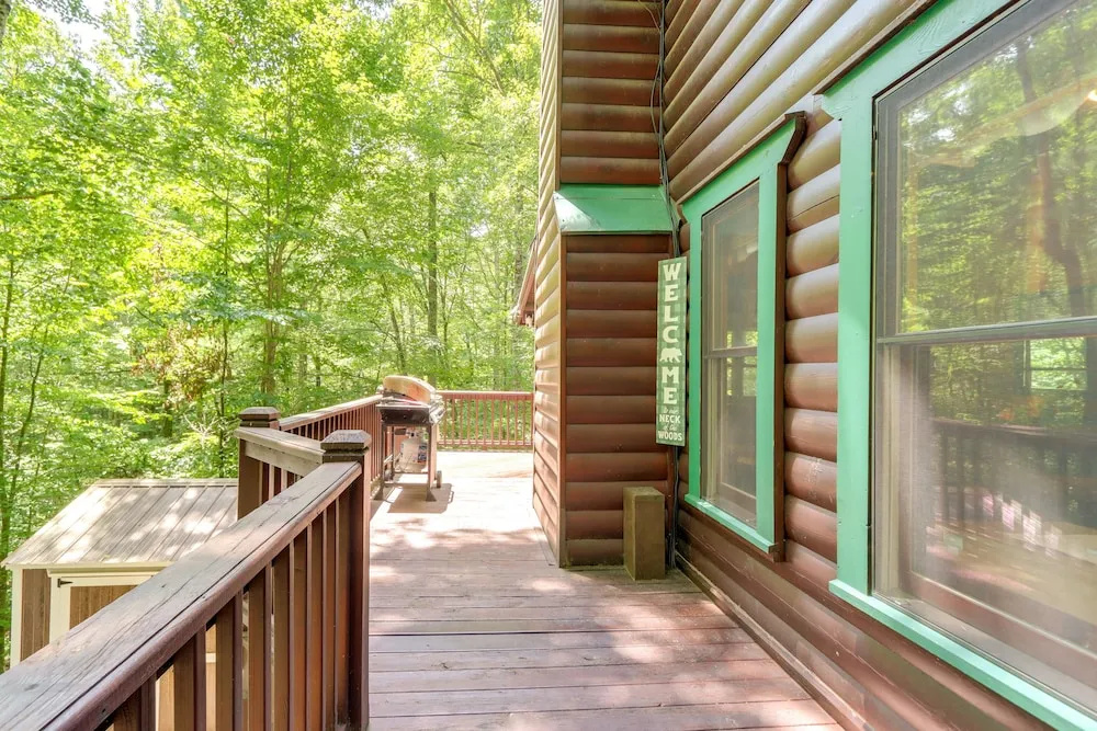 photo 1 of Ellijay Cabin w/ Deck and Hot Tub!