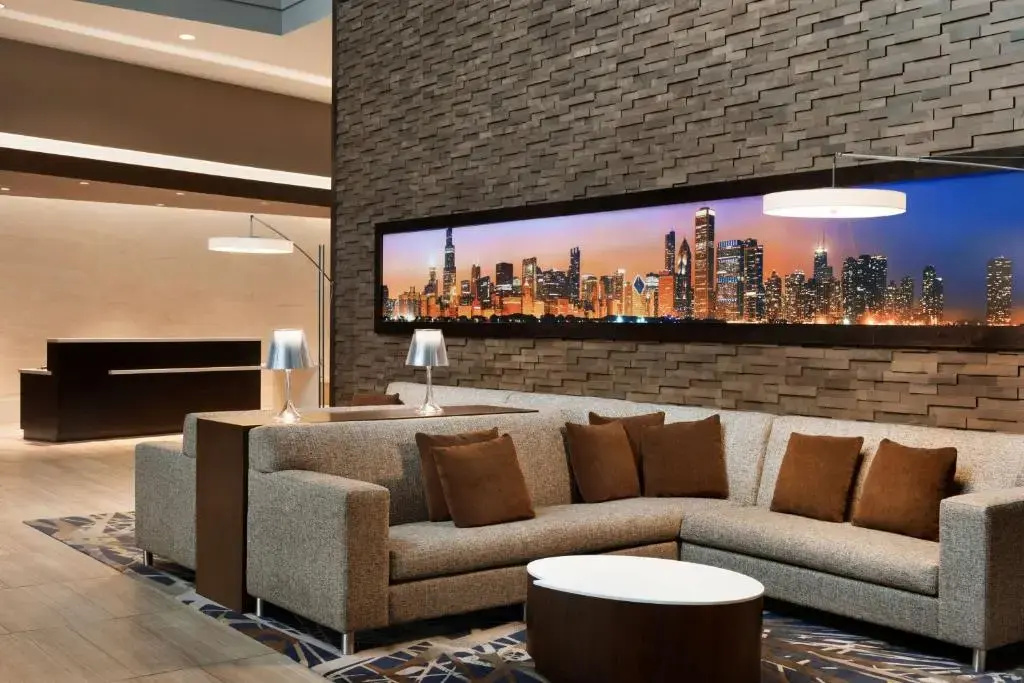 photo 1 of Embassy Suites Chicago Lombard Oak Brook