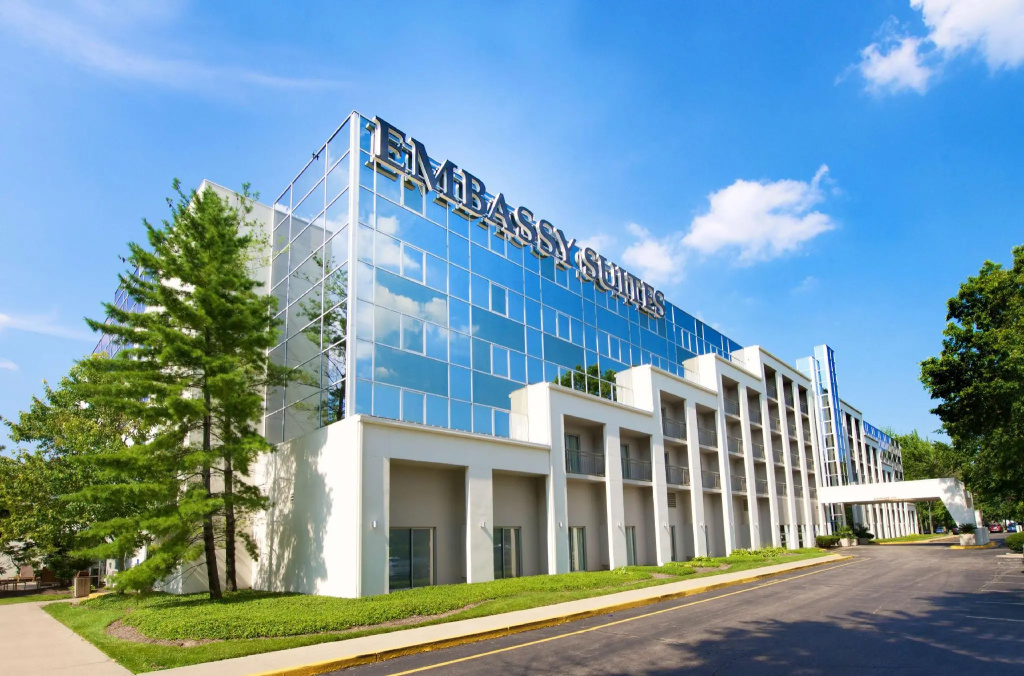 photo 1 of Embassy Suites by Hilton Cincinnati Northeast Blue Ash