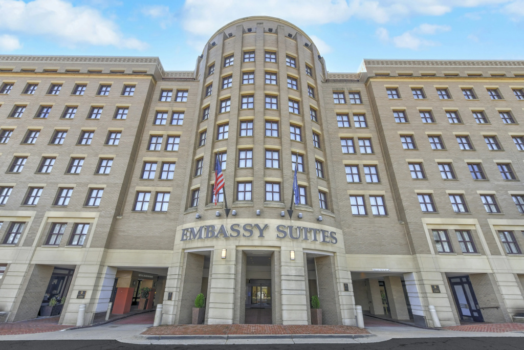 photo 1 of Embassy Suites by Hilton Alexandria Old Town