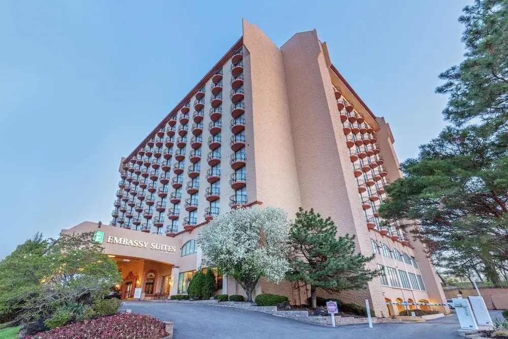 photo 1 of Embassy Suites by Hilton Kansas City Plaza