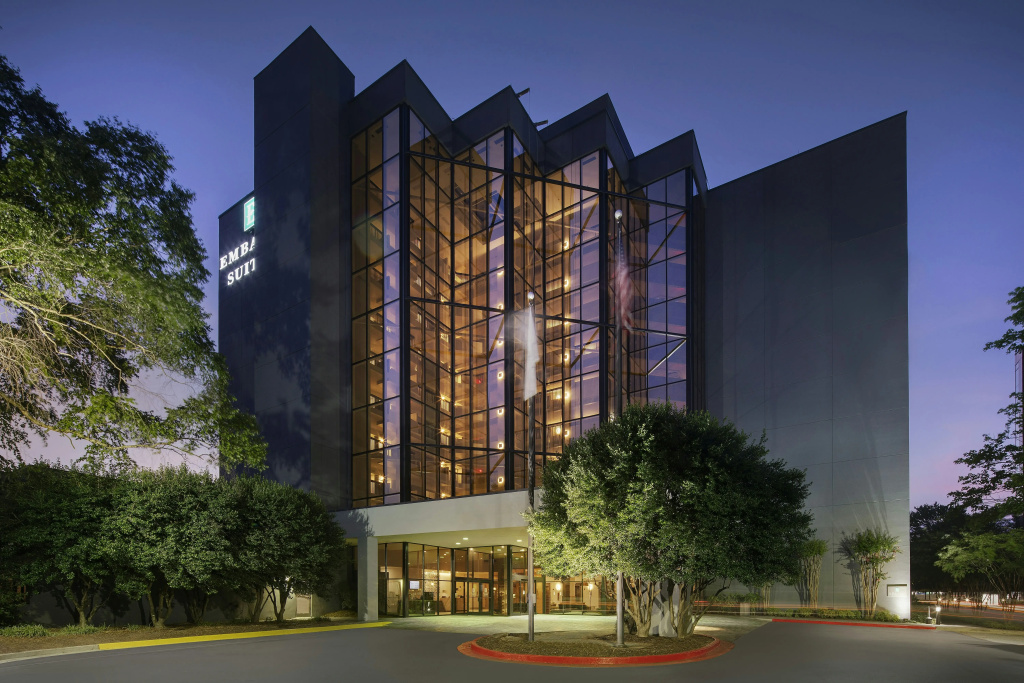 photo 1 of Embassy Suites by Hilton Atlanta Perimeter Center