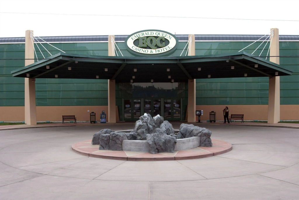 photo 1 of Emerald Queen Hotel & Casino - Fife