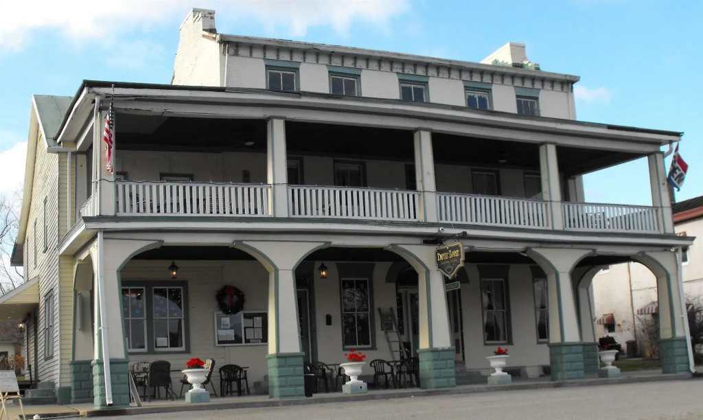photo 1 of Empire House Hotel