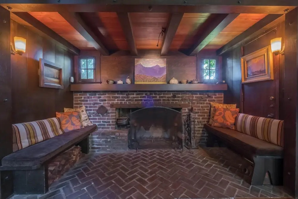 photo 1 of Englenook