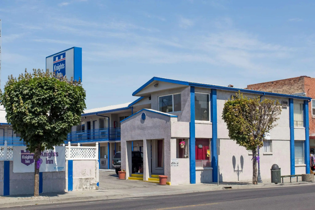 photo 1 of Rodeway Inn