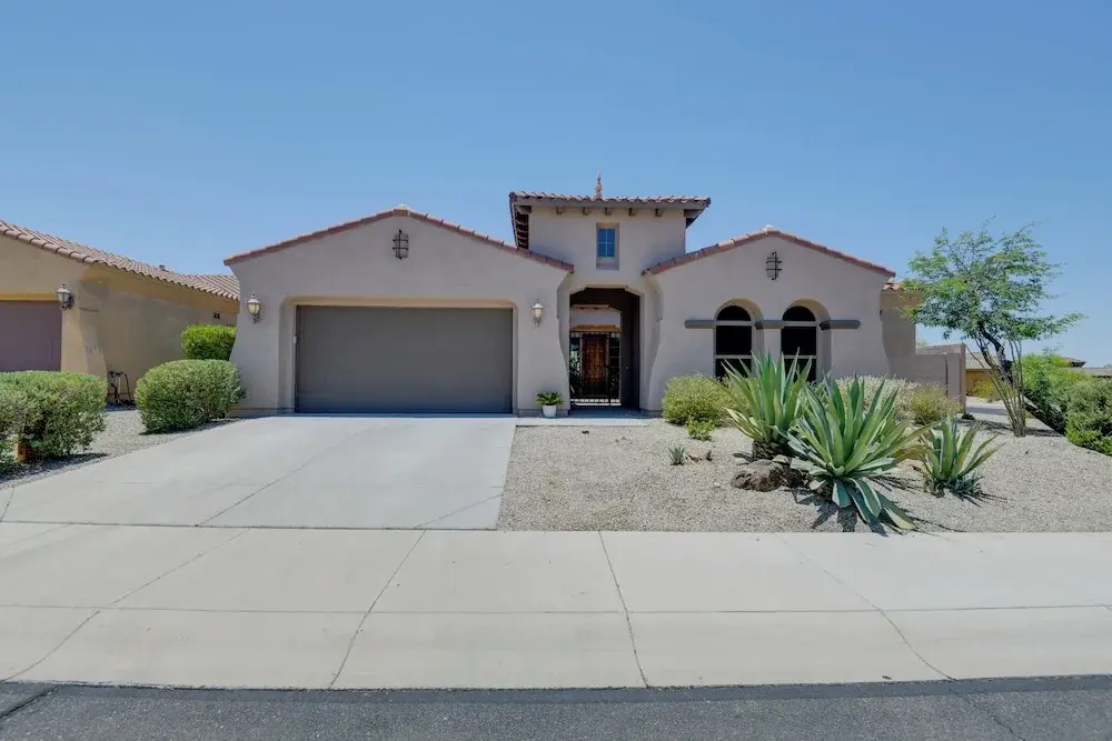 photo 1 of 9 Mi to Goodyear Ballpark: Estrella Home w/ Patio
