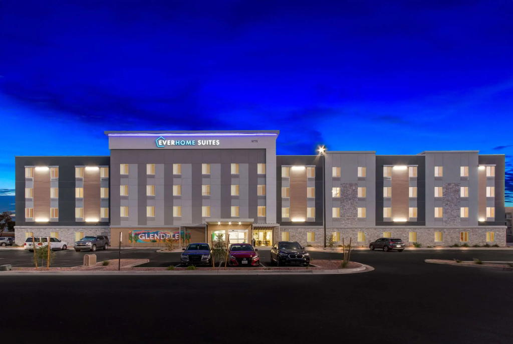 photo 1 of Everhome Suites Glendale Sports Entertainment District