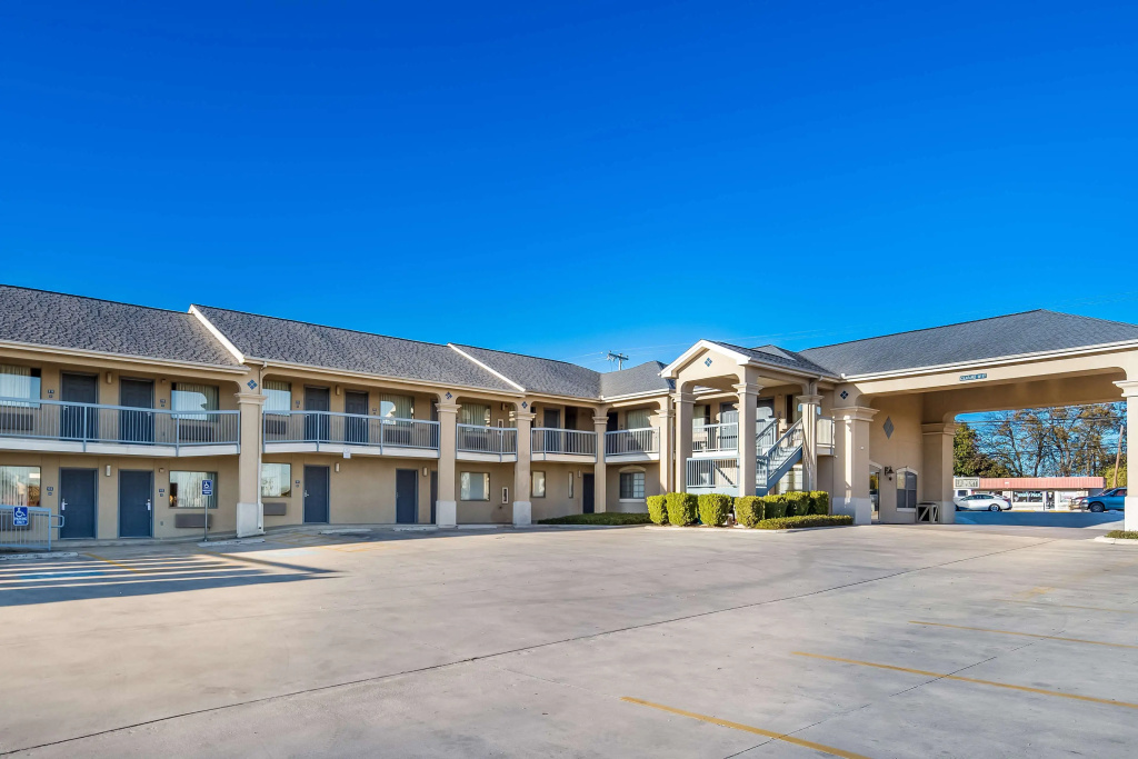 photo 1 of Americas Best Value Inn New Braunfels San Antonio