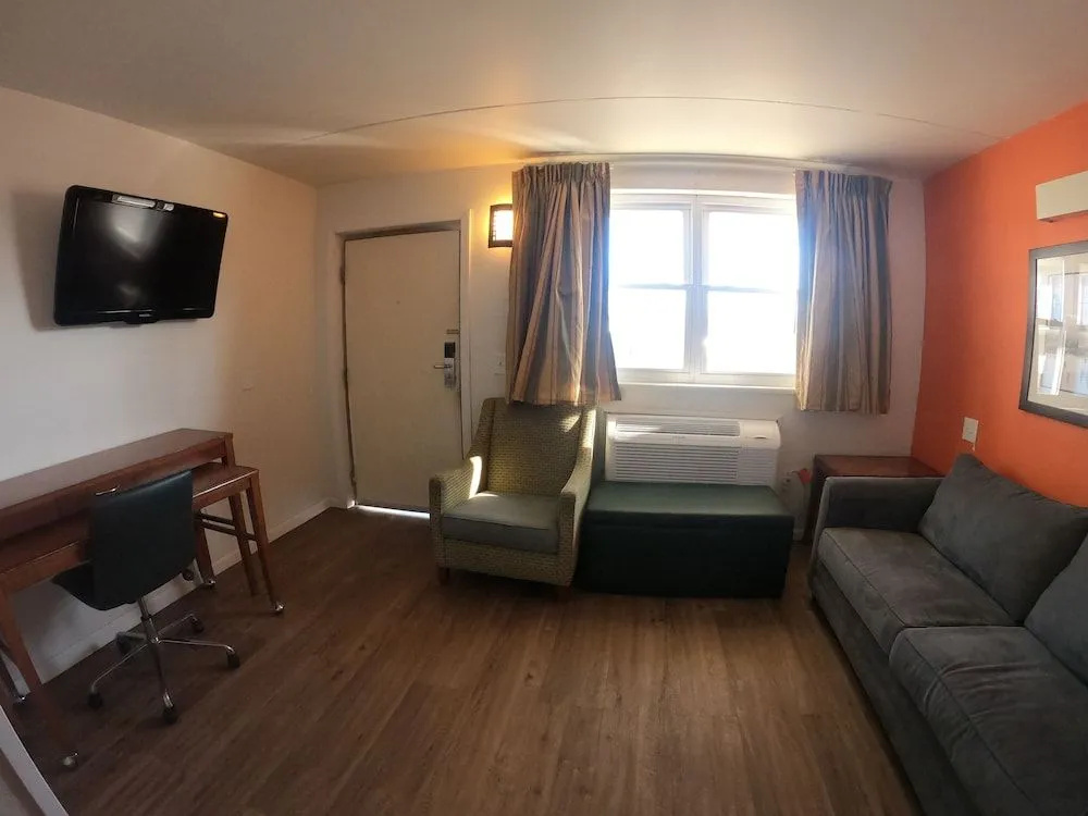 photo 1 of Executive Inn & Suites