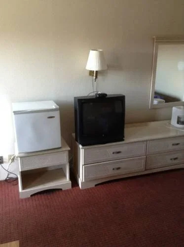 photo 1 of Executive Inn Laurel