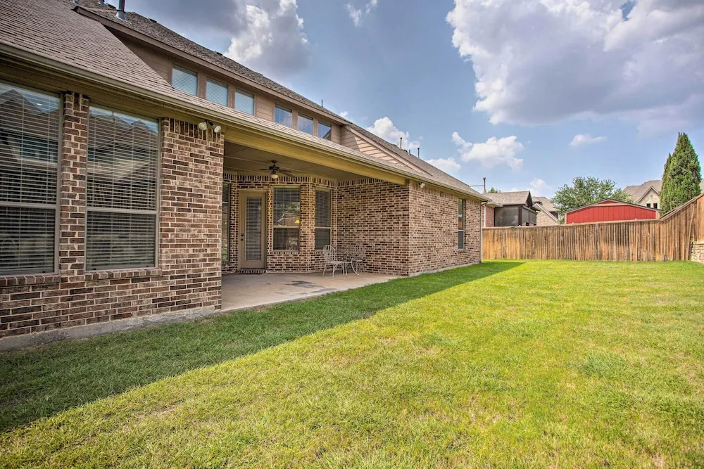 photo 1 of 4 Mi to Grapevine Lake: Texas Home w/ Media Room