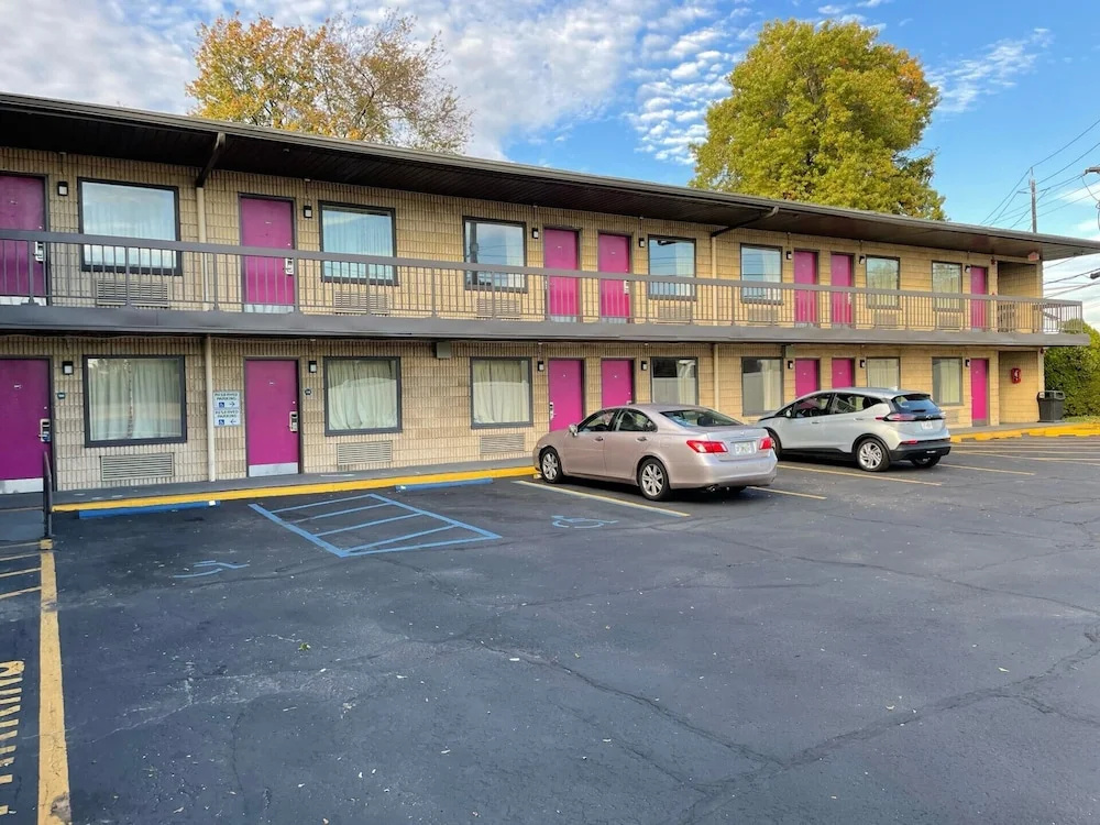 photo 1 of Express Inn -Rahway
