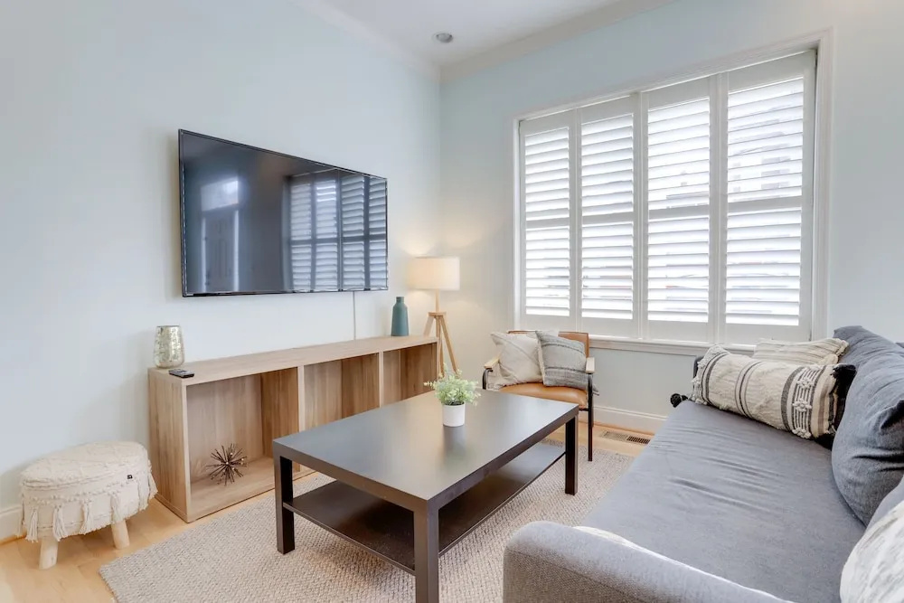 photo 1 of Exquisite 1 BR Apartment at Alexandria
