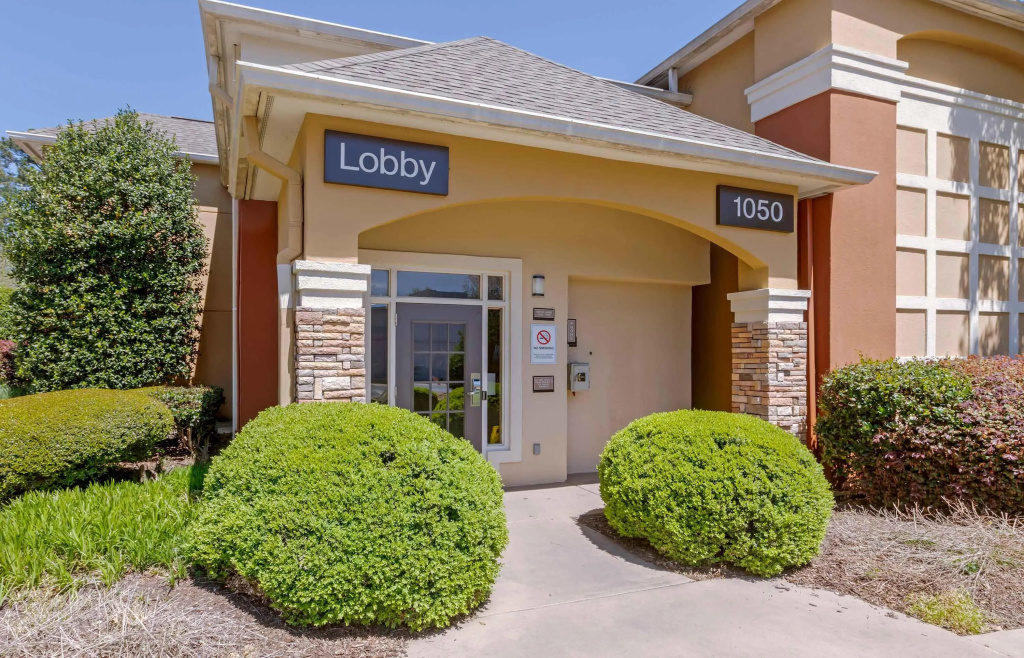 photo 1 of Extended Stay America Select Suites Atlanta Perimeter Hammon