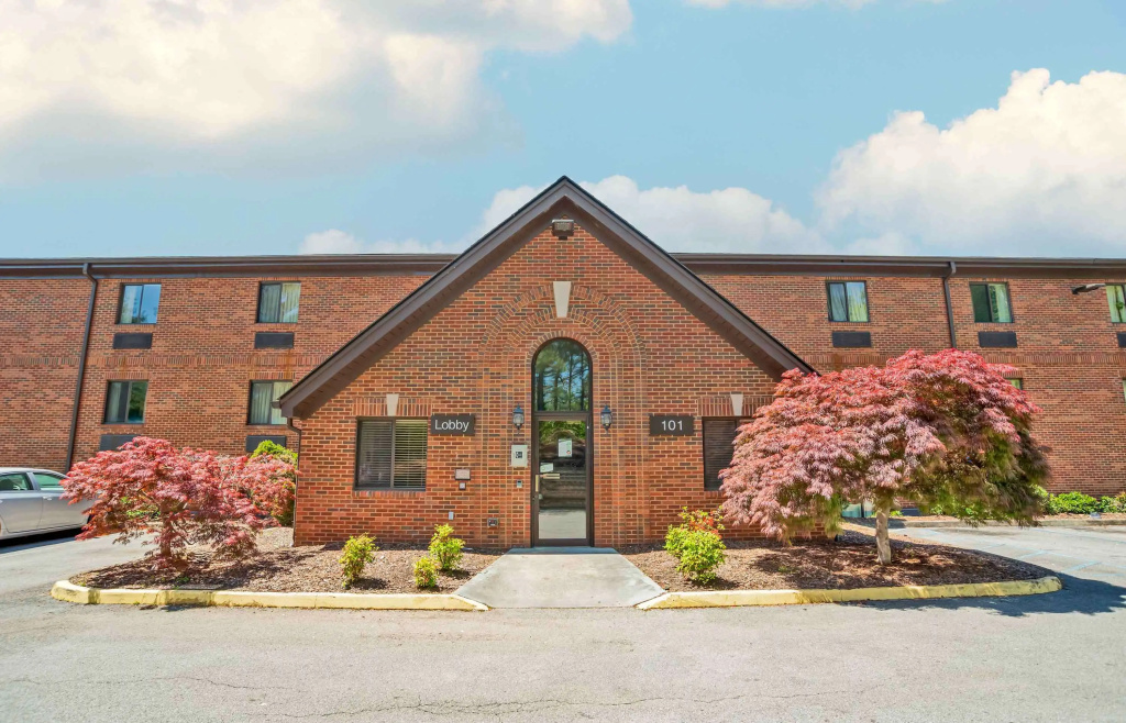 photo 1 of Extended Stay America Select Suites Birmingham Inverness