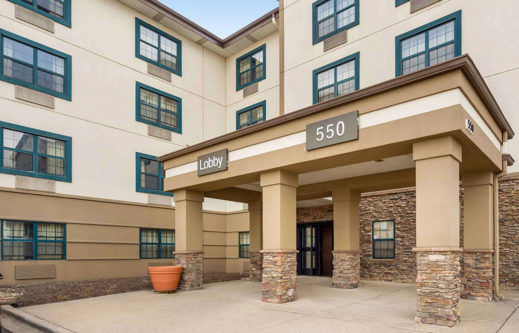 photo 1 of Extended Stay America Suites Chicago Elmhurst O'Hare