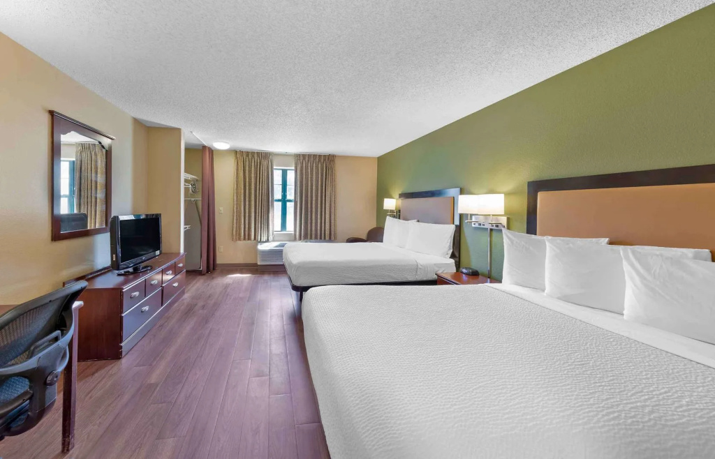 photo 1 of Extended Stay America Select Suites Chicago Naperville West