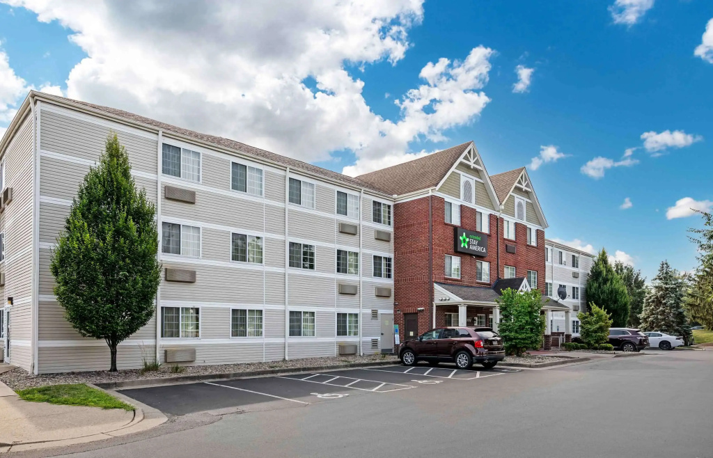 photo 1 of Extended Stay America Suites Cincinnati Blue Ash Reed Hartma