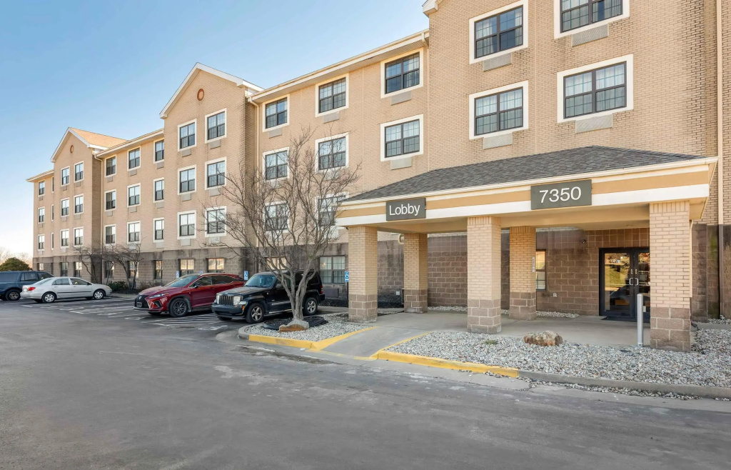 photo 1 of Extended Stay America Suites Cincinnati Florence Turfway Rd