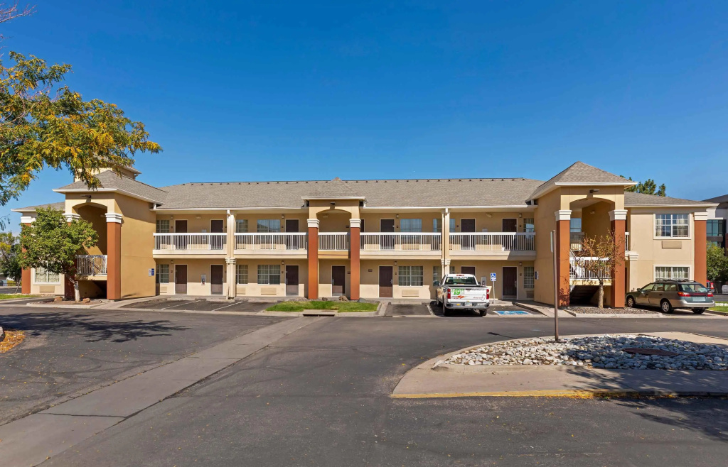 photo 1 of Extended Stay America Select Suites Denver Aurora South
