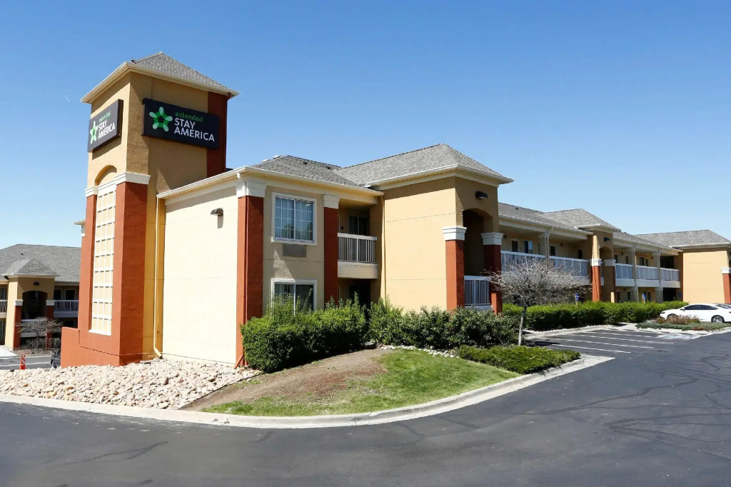 photo 1 of Extended Stay America Select Suites Denver Cherry Creek