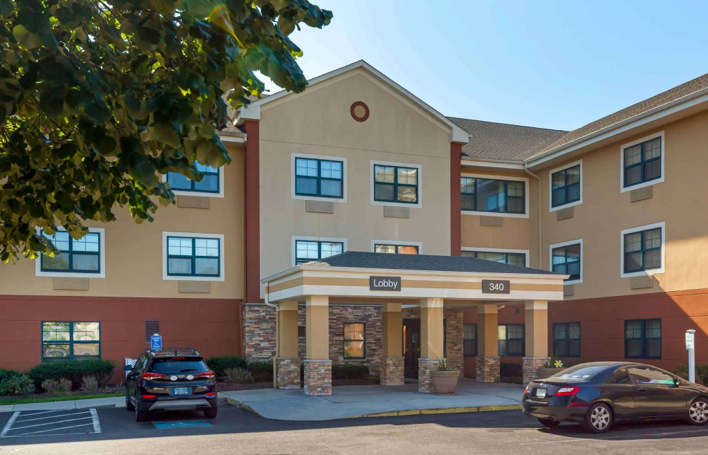photo 1 of Extended Stay America Select Suites Hartford Manchester