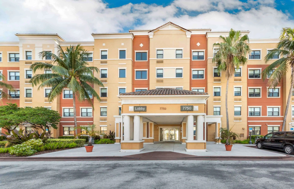 photo 1 of Extended Stay America Premier Suites - Miami - Airport - Doral - 25th Street