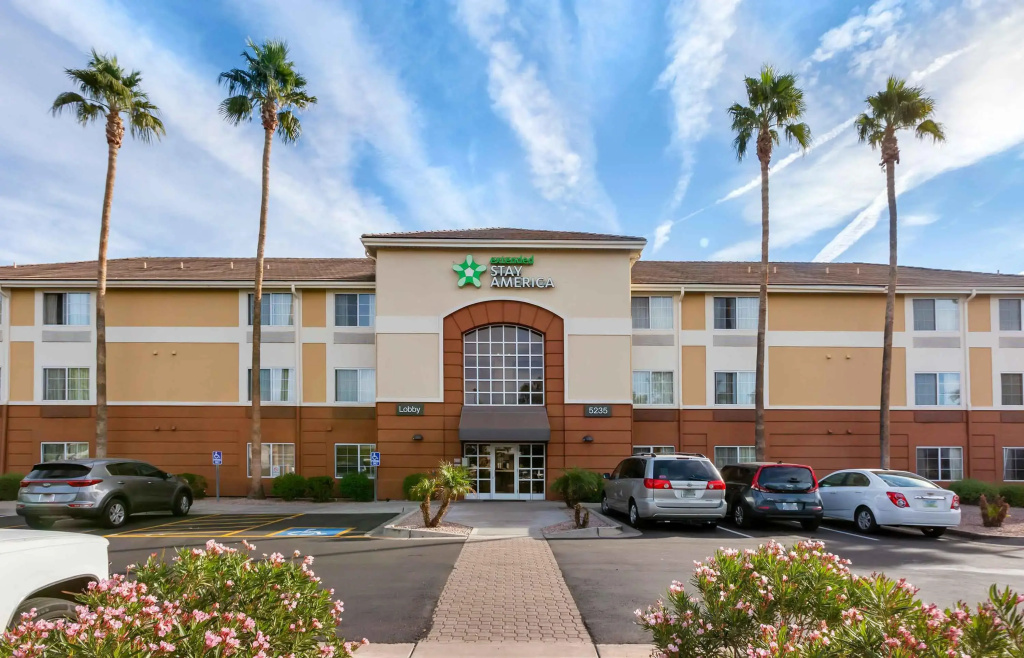 photo 1 of Extended Stay America Suites Phoenix Biltmore