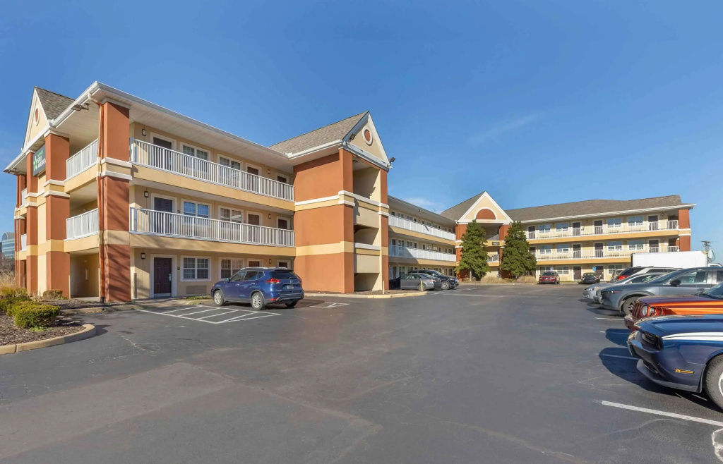 photo 1 of Extended Stay America Select Suites - St. Louis - Westport - E Lackland Rd