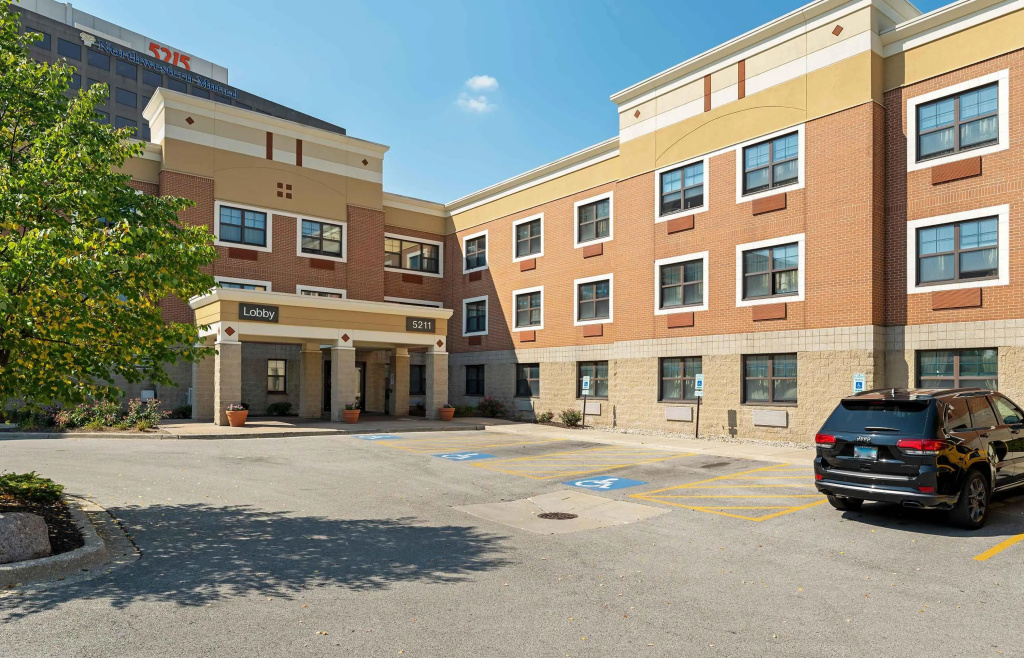 photo 1 of Extended Stay America Suites Chicago Skokie