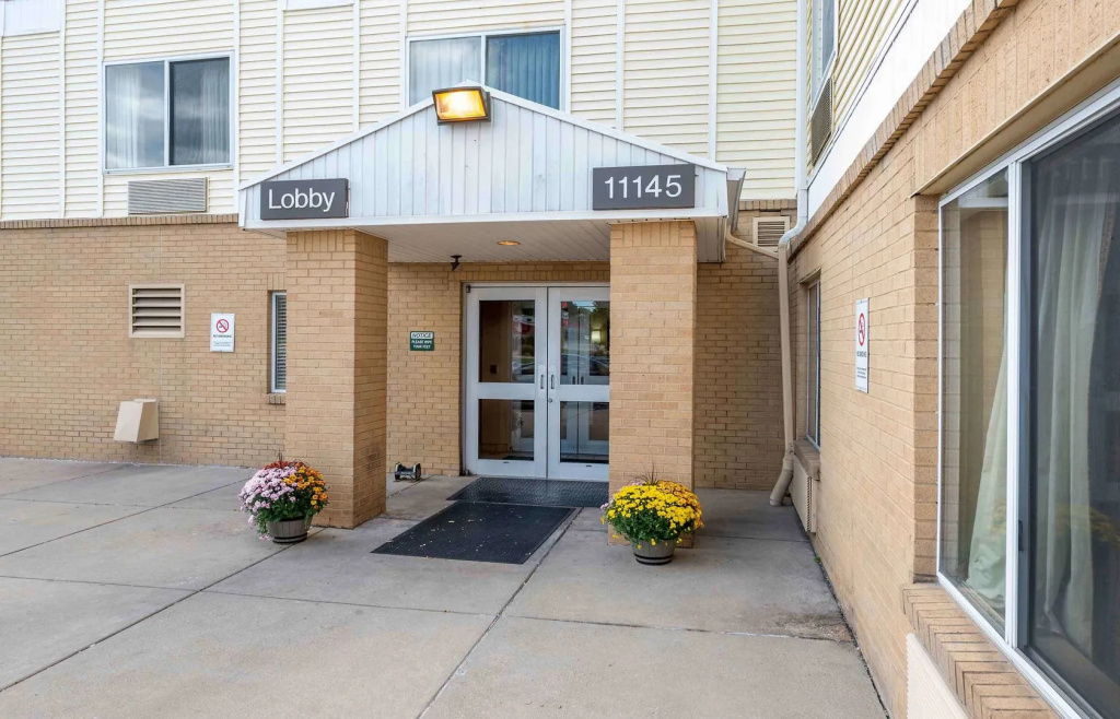 photo 1 of Extended Stay America Cincinnati Blue Ash Kenwood Road