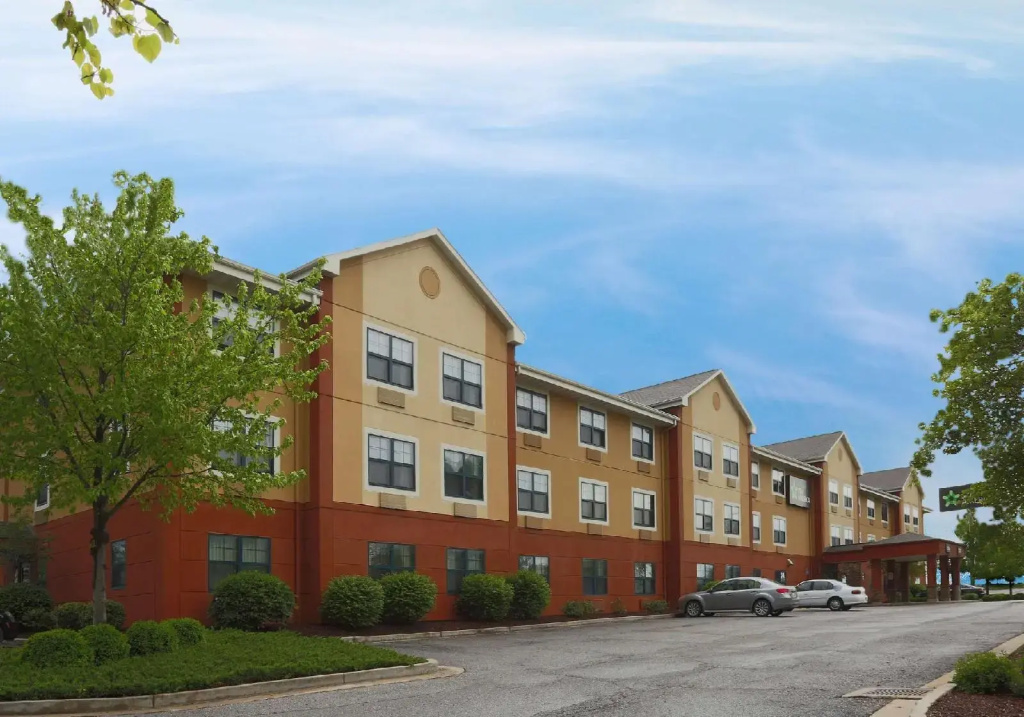 photo 1 of Extended Stay America Columbia Stadium Blvd.