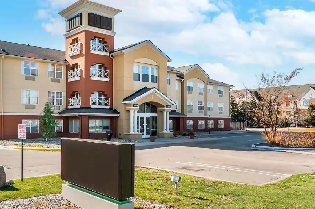 photo 1 of Baymont by Wyndham Auburn Hills South