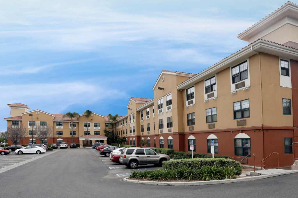 photo 1 of Extended Stay America Suites - Los Angeles - Woodland Hills