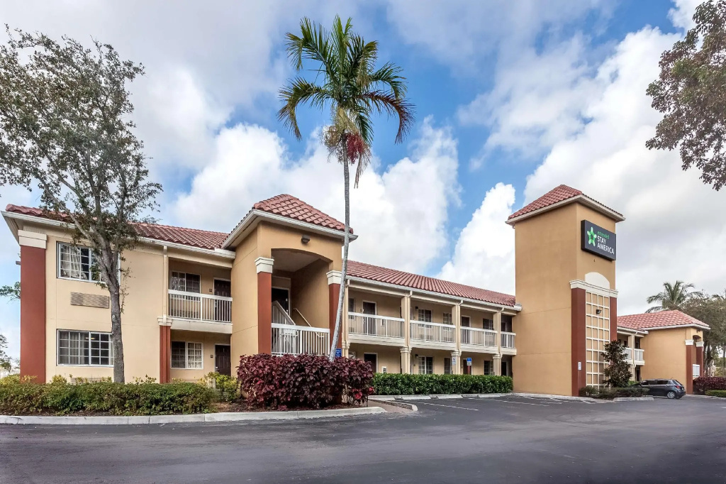 photo 1 of Extended Stay America Suites Miami Airport Doral