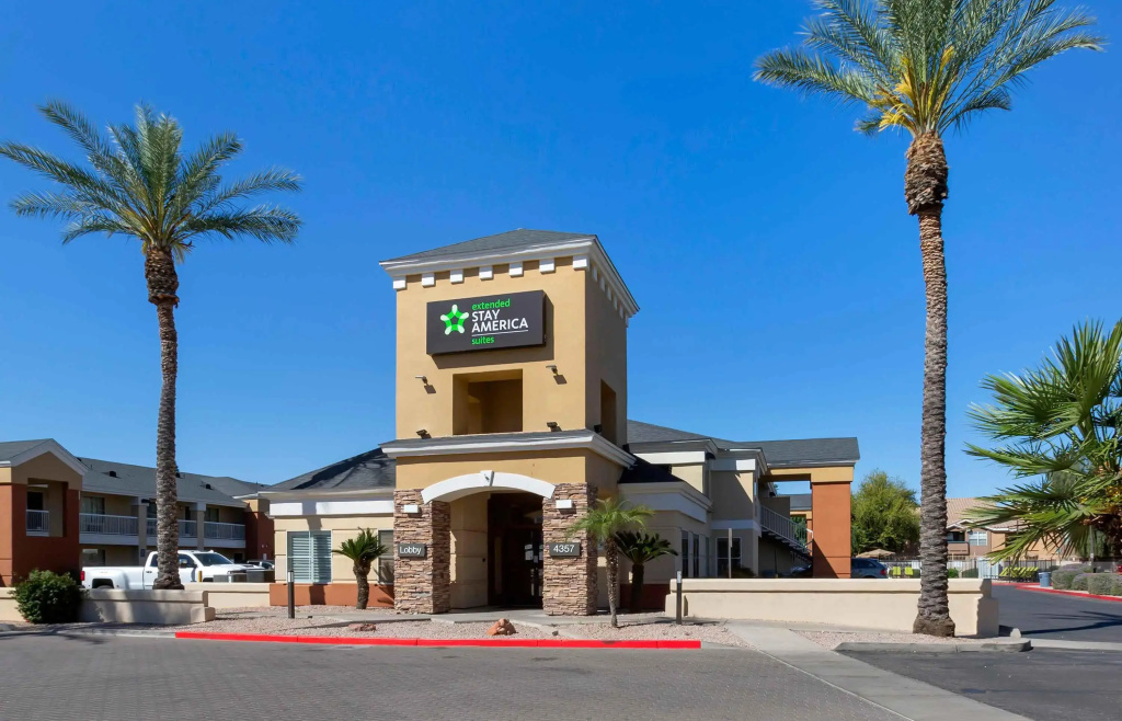 photo 1 of Extended Stay America Select Suites Phoenix Airport E Oak St