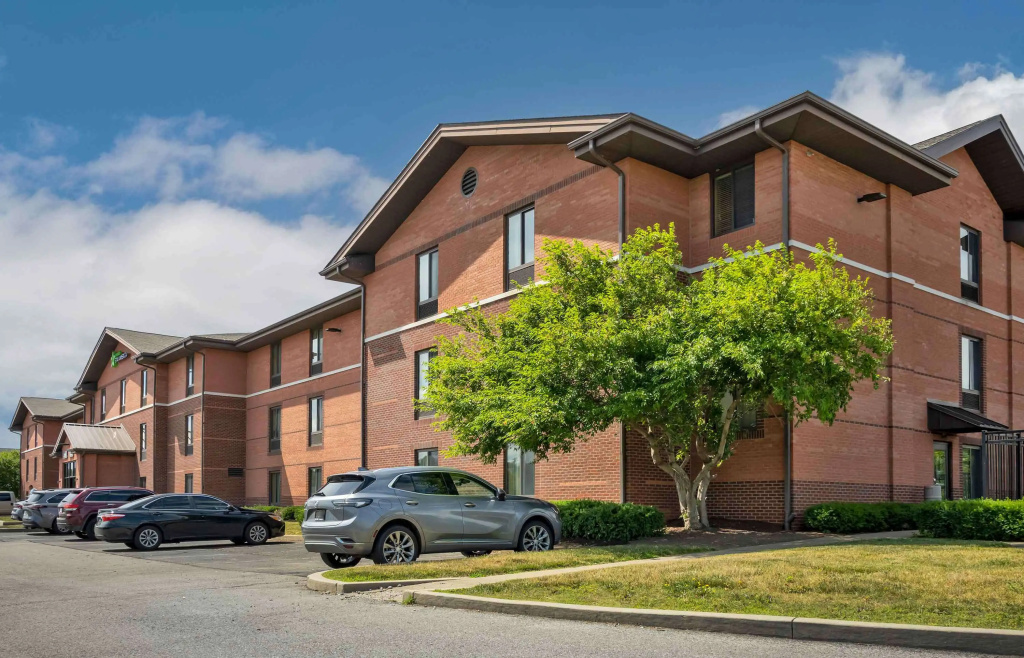 photo 1 of Extended Stay America Suites Pittsburgh Airport