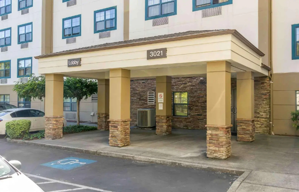photo 1 of Extended Stay America Seattle Lynnwood