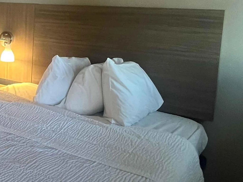 photo 1 of Extended Stay America Select Suites - Sterling