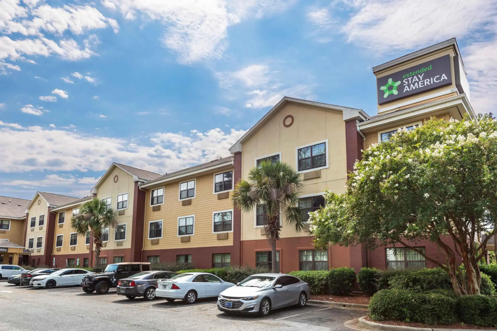 photo 1 of Extended Stay America Suites Wilmington New Centre Drive