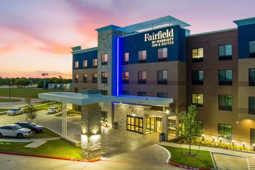 photo 1 of Fairfield Inn & Suites by Marriott Corinth South Denton Area