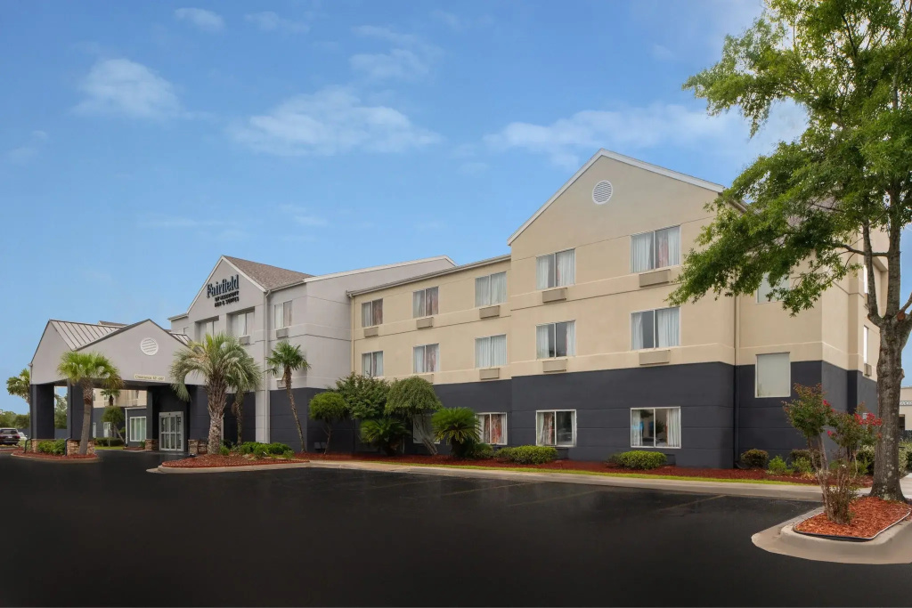 photo 1 of Fairfield Inn & Suites by Marriott Gulfport