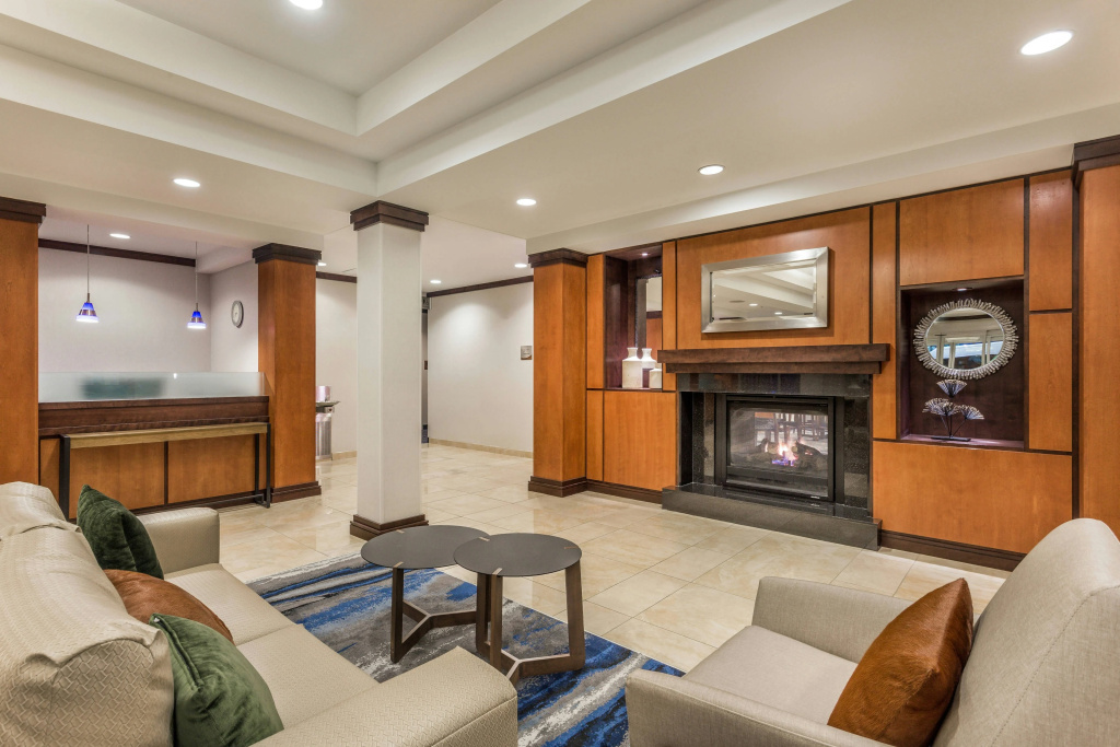 photo 1 of Fairfield Inn & Suites by Marriott Madison East