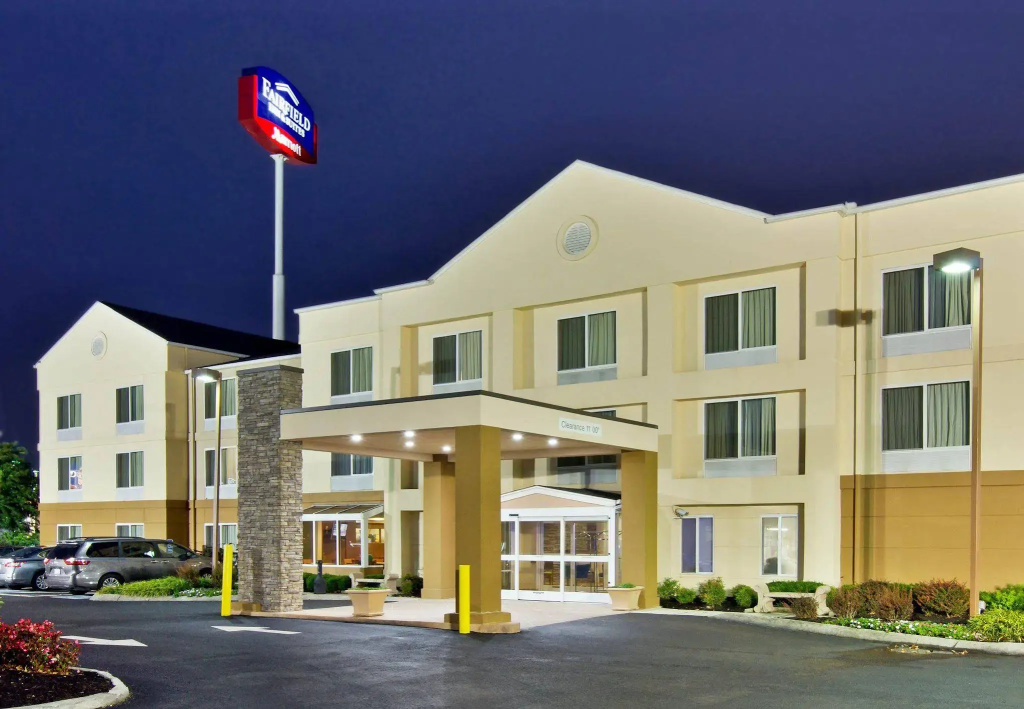 photo 1 of Fairfield Inn by Marriott Clarksville