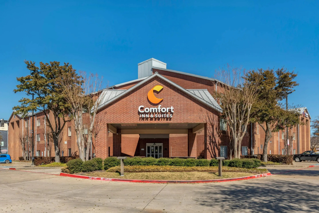photo 1 of Comfort Inn & Suites North Dallas - Addison
