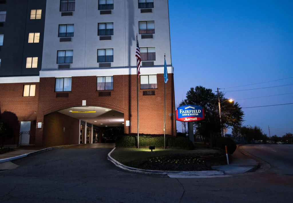 photo 1 of Fairfield Inn and Suites by Marriott Atlanta Airport North