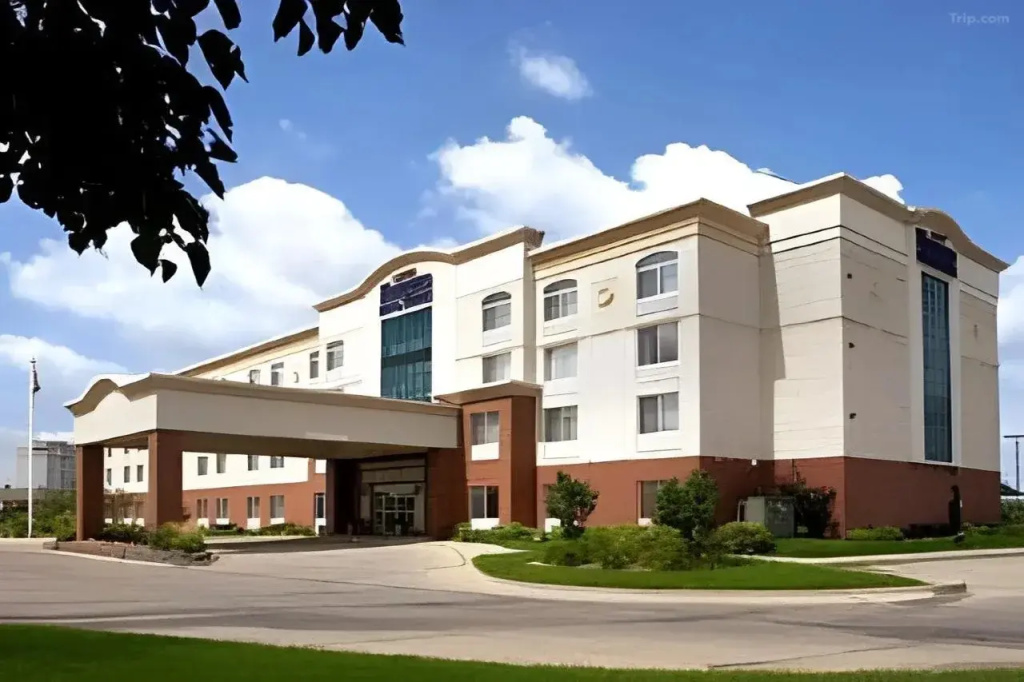 photo 1 of Fairfield Inn and Suites by Marriott Des Moines West